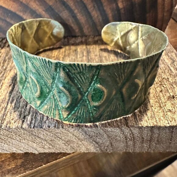 Handcrafted Artesian Boho Brass Patina Bracelet, Moons‎ & Diamonds on Green, Adj - Picture 3 of 7
